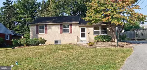 616 Bermuda Rd, Lancaster, PA 17603