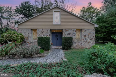 325 W 28th Division Hwy, Lititz, PA 17543