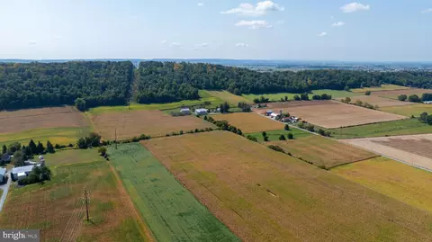 514 Overlys Grove Rd, New Holland, PA 17557