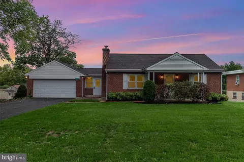 205 Park Ave, Mount Joy, PA 17552