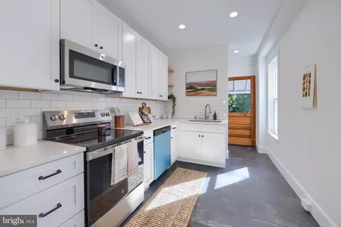 512 W Frederick St, Lancaster, PA 17603