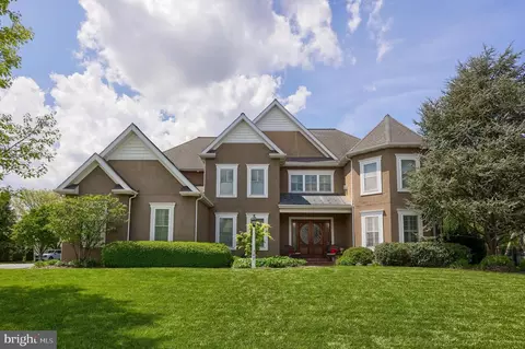 389 Wheatfield Dr, Lititz, PA 17543