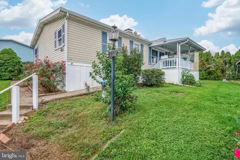 511 Pheasant Ridge Cir, Lancaster, PA 17603
