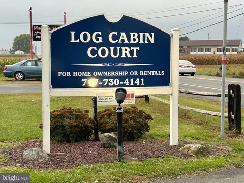 15 Lobin Rd, East Earl, PA 17519