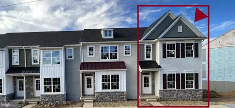 2483 Artesian Way #6, Lancaster, PA 17601