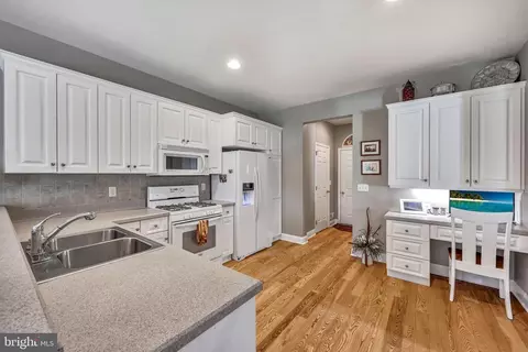 712 Woodfield Dr, Lititz, PA 17543 photo 14