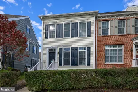 310 Sagamore Hl, Mount Joy, PA 17552