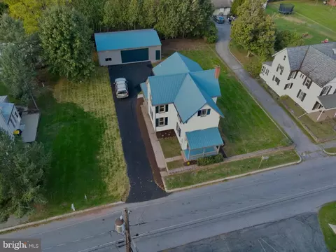 117 W Church St, Narvon, PA 17555