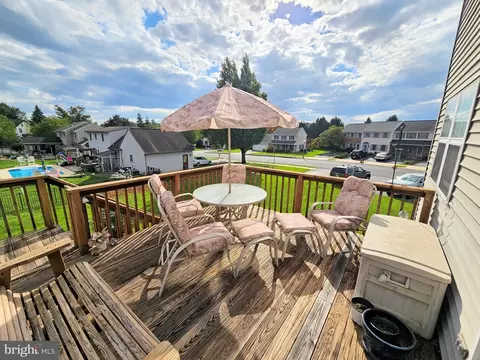 28 Brookfield Rd, Lititz, PA 17543 photo 3