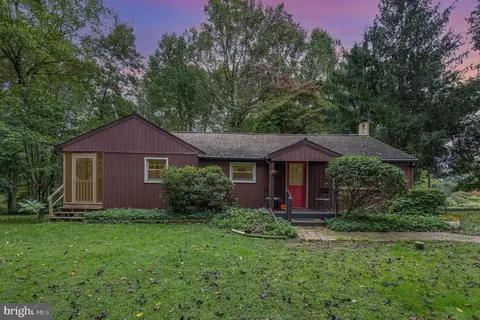 317 W Brubaker Valley Rd, Lititz, PA 17543