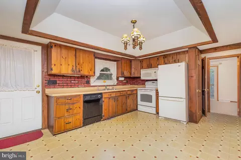 317 W Brubaker Valley Rd, Lititz, PA 17543 photo 6