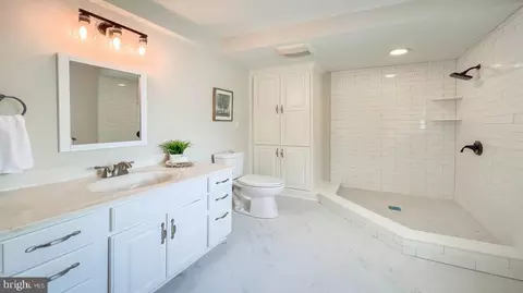 Bath - 379 E Main St, Lititz, PA 17543 photo 2 of 2