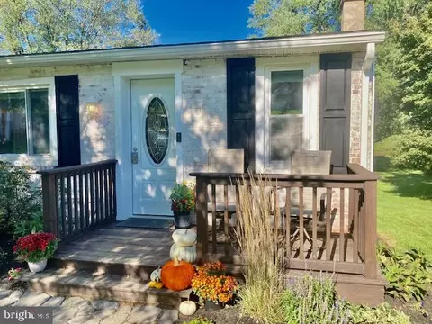 Exterior - 765 Maple St, Lititz, PA 17543 photo 1 of 4