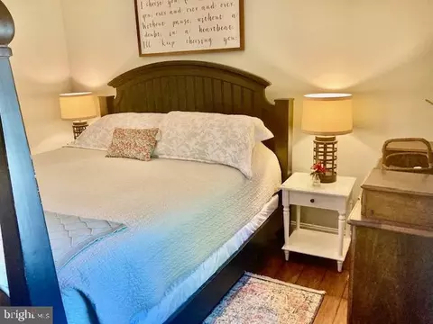 Bedroom - 765 Maple St, Lititz, PA 17543 photo 6 of 7