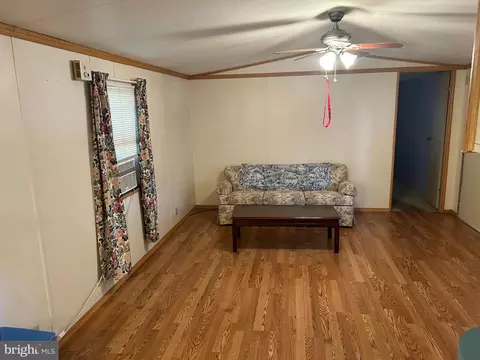 27 Earl Ln, Lititz, PA 17543 photo 4