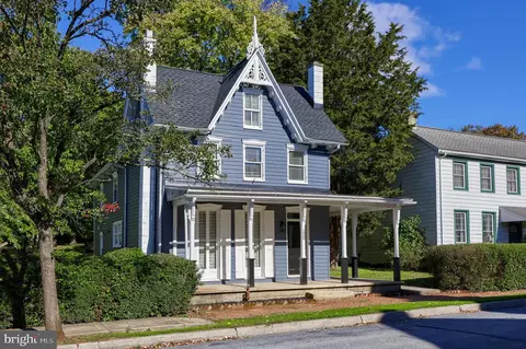 150 Race St, Bainbridge, PA 17502