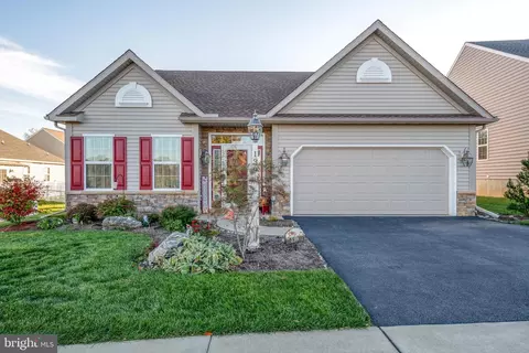 139 Goldenfield Dr, Lancaster, PA 17603