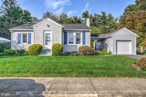 317 Maple Ave, Millersville, PA 17551