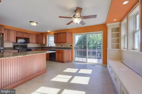22 E Grant St, Lititz, PA 17543 photo 8