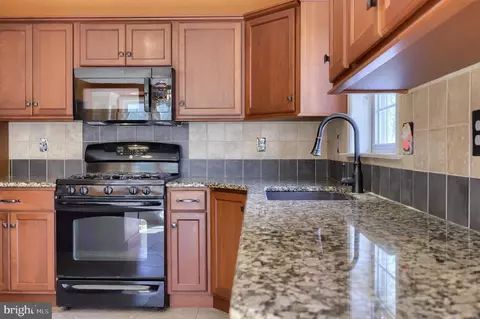22 E Grant St, Lititz, PA 17543 photo 11