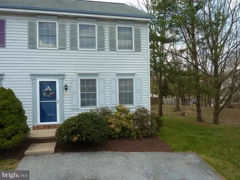 50 Cranfield Ct, Elizabethtown, PA 17022