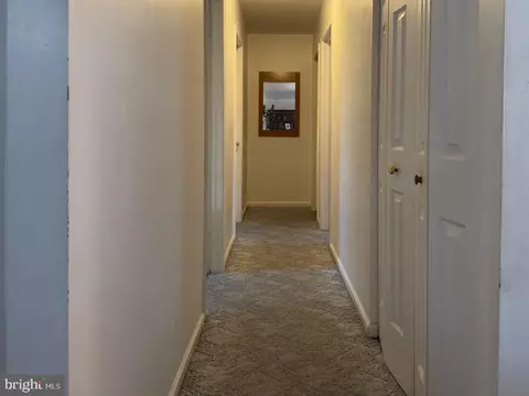 Entry Way - 201 Beechwood Dr, Lititz, PA 17543 photo 4 of 4