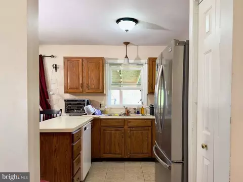 Entry Way - 201 Beechwood Dr, Lititz, PA 17543 photo 2 of 4