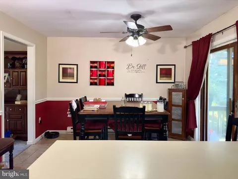 Dining - 201 Beechwood Dr, Lititz, PA 17543 photo 1 of 3