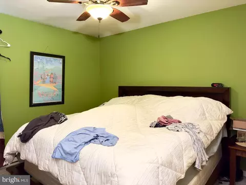 Bedroom - 201 Beechwood Dr, Lititz, PA 17543 photo 3 of 5