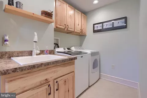 511 Greenhowe Dr, Lititz, PA 17543 photo 27