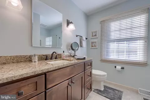 511 Greenhowe Dr, Lititz, PA 17543 photo 32