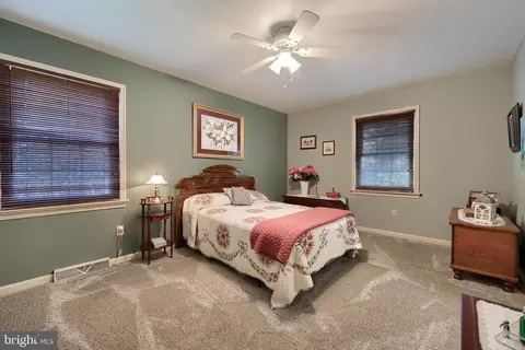 511 Greenhowe Dr, Lititz, PA 17543 photo 37