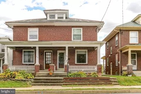 317 S 4th St, Denver, PA 17517