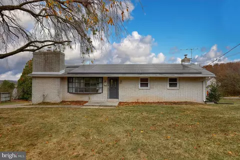 135 N Ridge Rd, Reinholds, PA 17569
