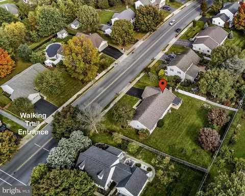 View/Area - 204 E 6th St, Lititz, PA 17543 photo 1 of 4