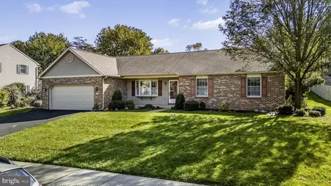 204 E 6th St, Lititz, PA 17543