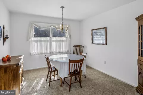 Dining - 204 E 6th St, Lititz, PA 17543 photo 1 of 1