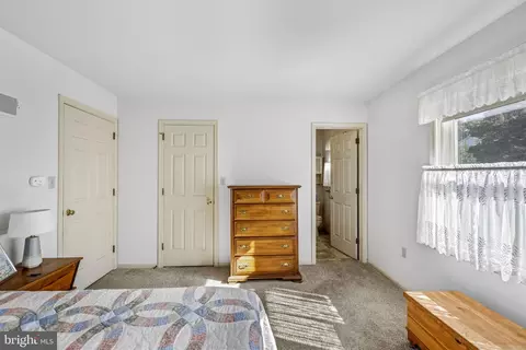Bedroom - 204 E 6th St, Lititz, PA 17543 photo 2 of 4