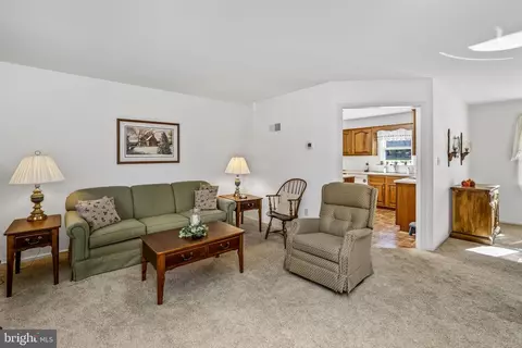 Living - 204 E 6th St, Lititz, PA 17543 photo 1 of 2