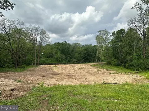 80 Jackson Dr, Lancaster, PA 17603