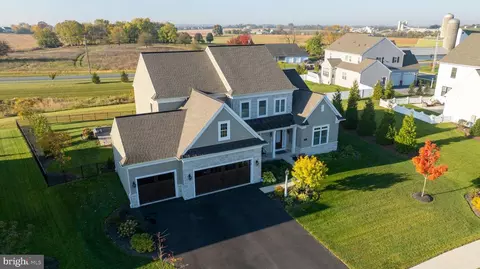 1078 Valley Crossing Dr, Lititz, PA 17543 photo 18