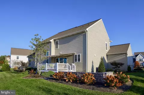 1078 Valley Crossing Dr, Lititz, PA 17543 photo 11