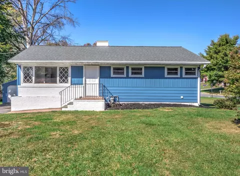 1905 Blue Ridge Dr, Lancaster, PA 17603