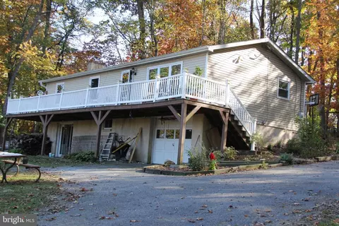 5330 Old Strasburg Rd, Kinzers, PA 17535