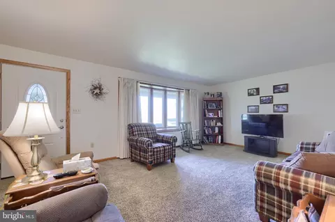 1154 Lincoln Rd, Lititz, PA 17543 photo 6