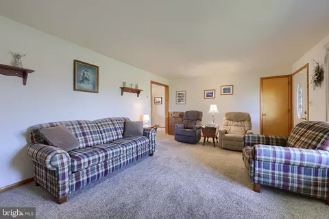 1154 Lincoln Rd, Lititz, PA 17543 photo 5