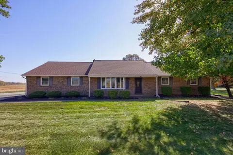 1154 Lincoln Rd, Lititz, PA 17543