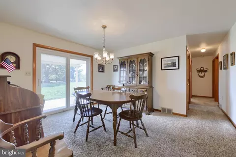 1154 Lincoln Rd, Lititz, PA 17543 photo 8