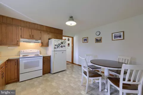1154 Lincoln Rd, Lititz, PA 17543 photo 11