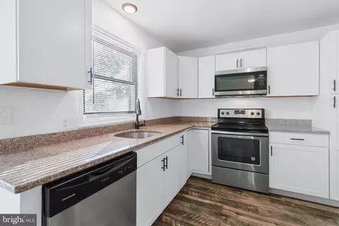 Other - 403 Cardinal Rd, Lititz, PA 17543 photo 3 of 9